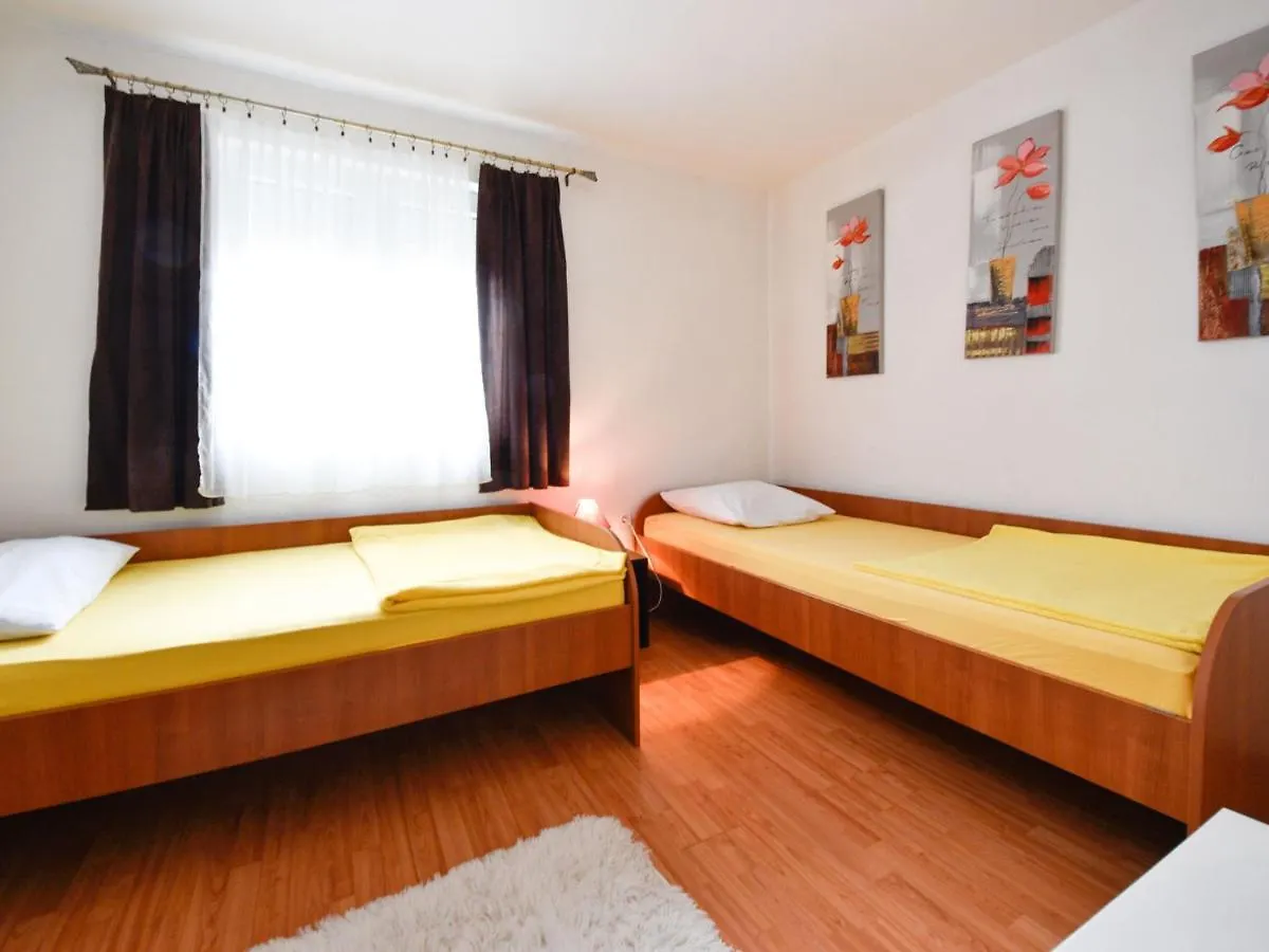 Apartment Marijana Gornji Karin